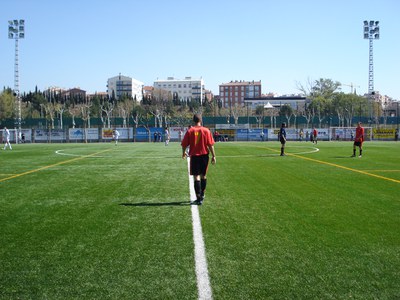 Resultats de les competicions esportives del 5 i 6 d'abril .