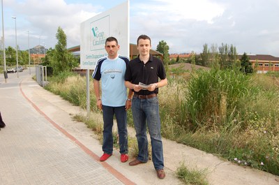 Es Noves Generacions del PP critiquen l'estat del carril bici del Camí de la Serra.