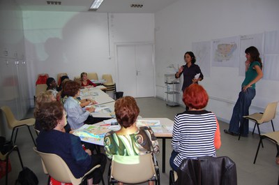 Les dones de Ripollet expliquen com veuen el seu poble.