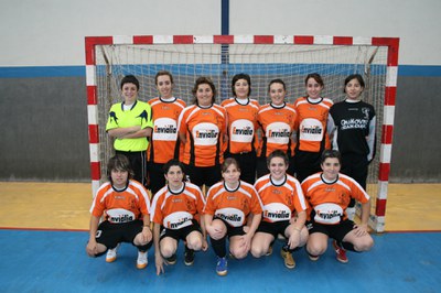 L'AV Can Clos Futbol Sala Femení presenta els seus equips.