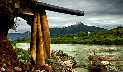 Francisco Tapias exposa les seves fotografies a la Biblioteca.