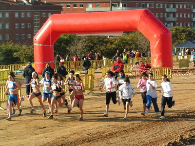 La RUA guanya per equips al 27è Cros Vila de Ripollet.
