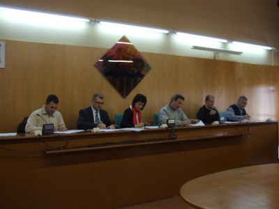 Signatura de l'acord de funcionaris i del conveni laboral del personal al servei de l'Ajuntament.