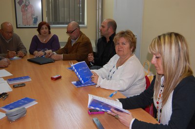 Es presenta el recull de treballs dels Jocs Florals 2008.