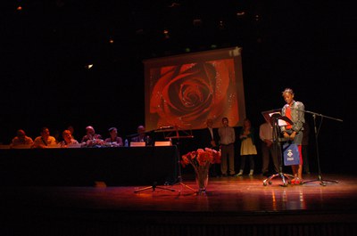 S'entreguen els premis dels Jocs Florals 2009.