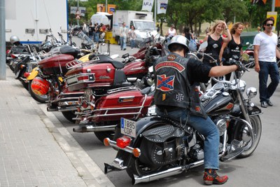Bon ambient i molta participació a la 6a Trobada Harley-Custom Ripollet 2009.