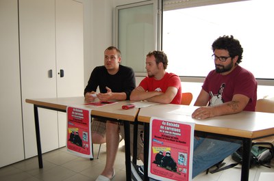 La 4a Baixada de carretons de la vila de Ripollet escalfa motors.