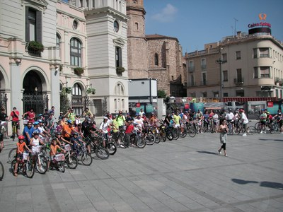 ripollet-pol-cav-bicicletada-140709b.jpg