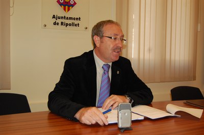 L'alcalde demana al COP-CpR “que acabin el que han començat”.