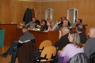 El govern municipal respon al COP-CpR: “Fets millor que paraules: quan estudiareu l'expedient?”.