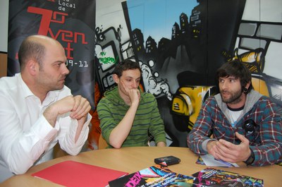 El Kftí celebra un Sant Jordi urbà, al pati del Centre Cultural.