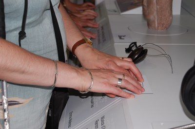 La mirada tàctil fa més accessible el Centre d'Interpretació del Patrimoni.