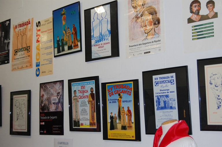 ripollet-cul-exposicio-gegants-130910002.JPG
