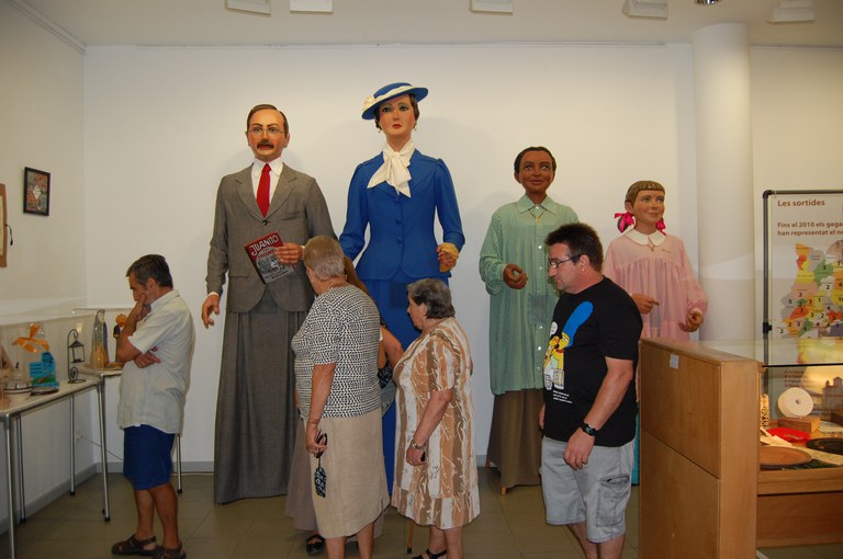ripollet-cul-exposicio-gegants-130910007.JPG