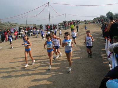 Més d'una trentena de ripolletencs participen al Cros de Calldetenes.