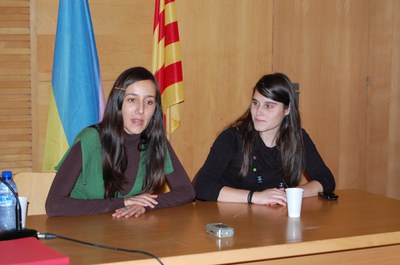 La candidata de les JERC, Gemma Lago, visita Ripollet.