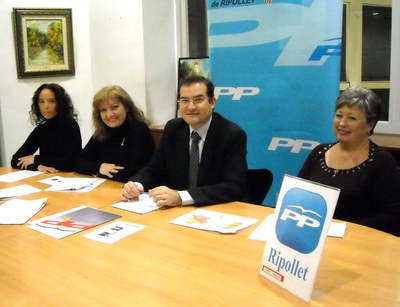 Autonòmiques 2010La reducció de l'atur és el principal punt en el programa del Partit Popular.