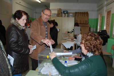 ripollet-pol-eleccions-autonomiques-281110-4.JPG