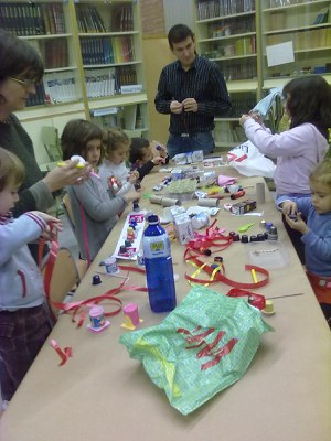 Èxit del taller de consum responsable a l'Aula d'Ecologia Urbana.
