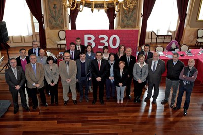 Els ajuntaments de la zona B-30 acorden definir una estratègia per potenciar la competitivitat.