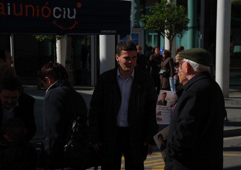 ripollet-pol-ciu-campanya-acte-280211-1.JPG