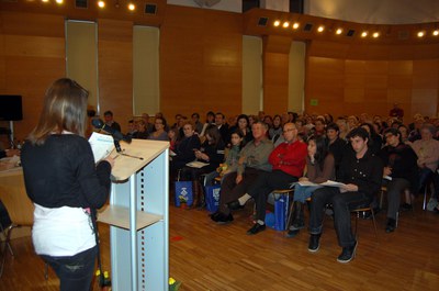 La tarda poètica dóna el tret de sortida als Jocs Florals 2011.