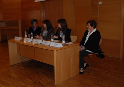 El programa del 8 de març finalitza amb Miralls de Dones.