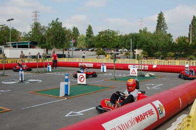 La Caravana d'Educació Viària visita Ripollet.