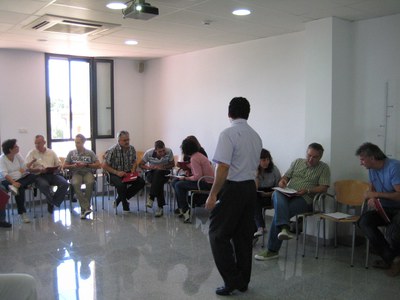 L'Ajuntament posa en marxa un taller per a combatre rumors.