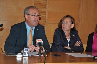 Parlamentaris i alcaldes vallesans donen suport a Ripollet per demanar una connexió ferroviària.