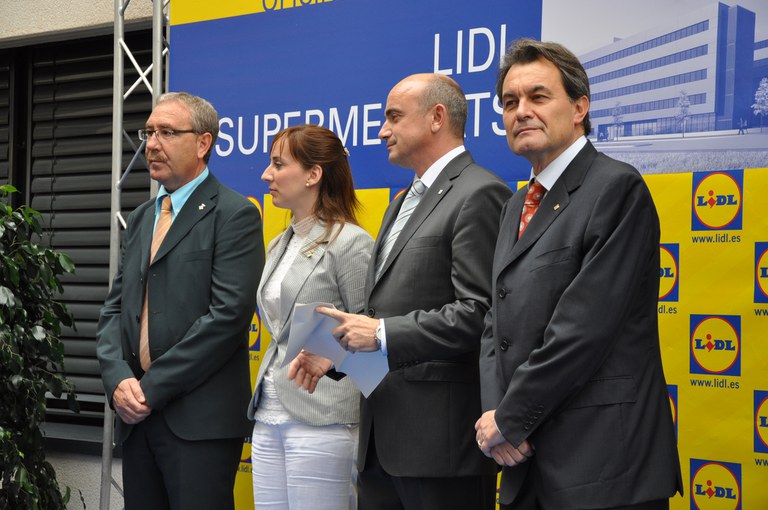 ripollet-pol-visita-lidl-artur-mas-040711-73.JPG
