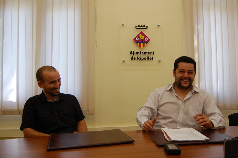 ripollet-ser-convivencia-ordenansa-convivencia-campanya-080711-9.JPG