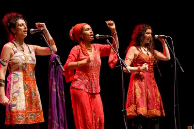 Nit ètnica amb Las Lavanderas.