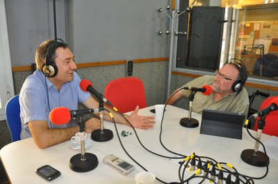 L'Hora del Te debuta entrevistant al periodista Francesc Triola.