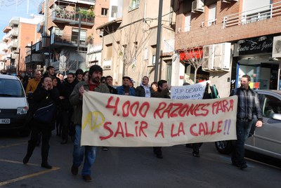 L'Associació d'Aturats es manifesta pels carrers de Ripollet.