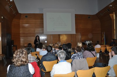 Tarda de màgia per commemorar el Dia Internacional de la Fibromiàlgia.