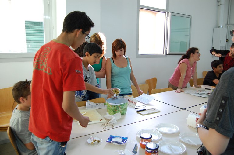 ripollet-soc-dones-taller-cuina-jove-140512-9.JPG