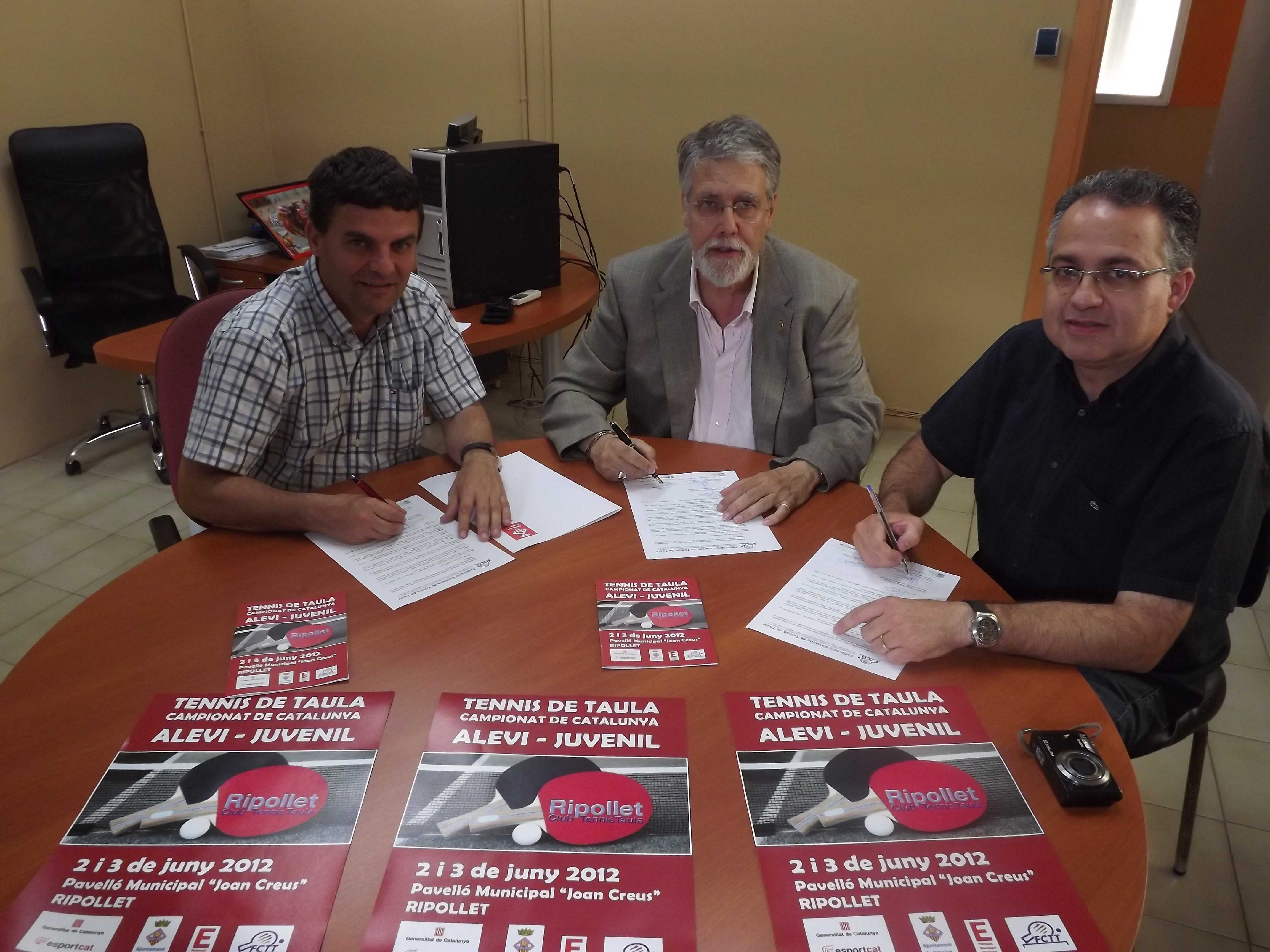 ripollet-esp-tennis-taula-conveni-2-300512.jpg