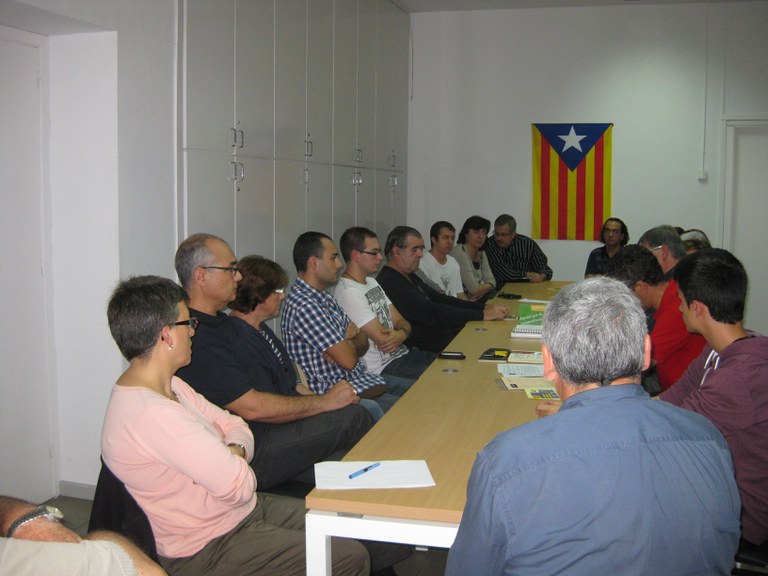 ripollet-pol-independencia-assemblea-ripollet-191012-01.JPG