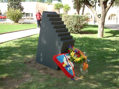 El diputat d'ERC Marc Sanglas commemora a Ripollet el 82è aniversari de la 2a República.