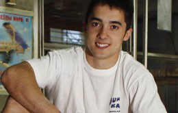 El gimnasta olímpic Rubén López ensenyarà acrobàcia per a adults a Ripollet.