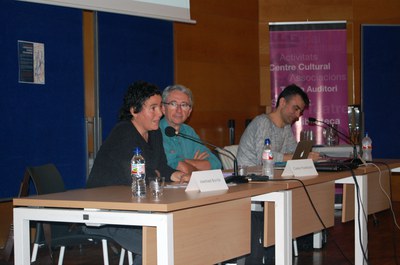 Meritxell Bonès, acompanyada del nou president Carles Parellada i el sortint Jordi Jorba