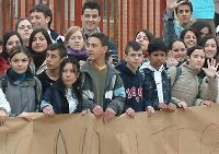 Ripollet contra el terrorismeA les 7 manifestacions a les places Molí, Font i l'oficial de BCN.
