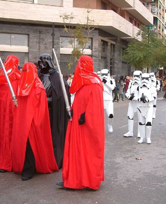 Darrers preparatius del Carnaval 2005.