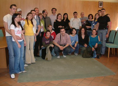 Lliurades les claus del pisos de lloguer per a joves.