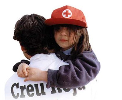 Creu Roja demana a les famílies que acullin un infant.