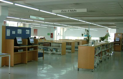 El PP demana que la Biblioteca obri tot l’estiu.