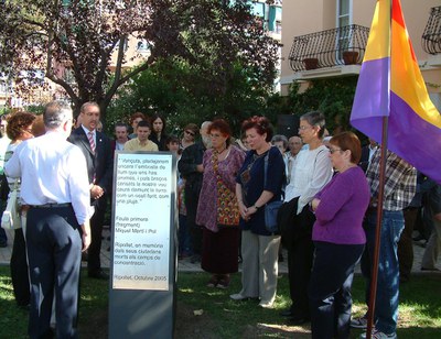 Emotiu homenatge als cinc ripolletecs que van morir a Mauthausen.