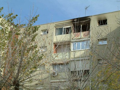 Un mort en un incendi d’un pis del carrer Sant Josep.