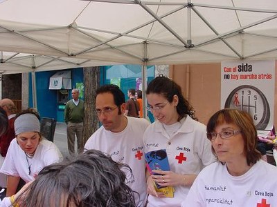 Creu Roja recull més 700 llibres per Sant Jordi .